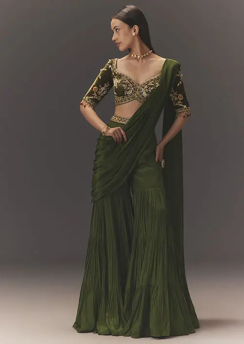 Create the Perfect Bridesmaid Saree Look for Weddings – image 9
