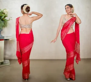 A Retro Trend In The Millennial World- Mumtaz Saree Draping Style