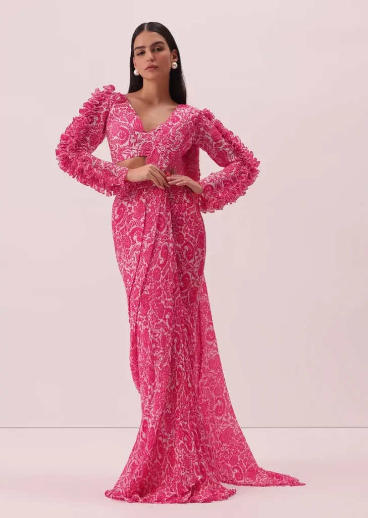 The Art of Draping: Contemporary Takes on Traditional Indian Wear – image 2