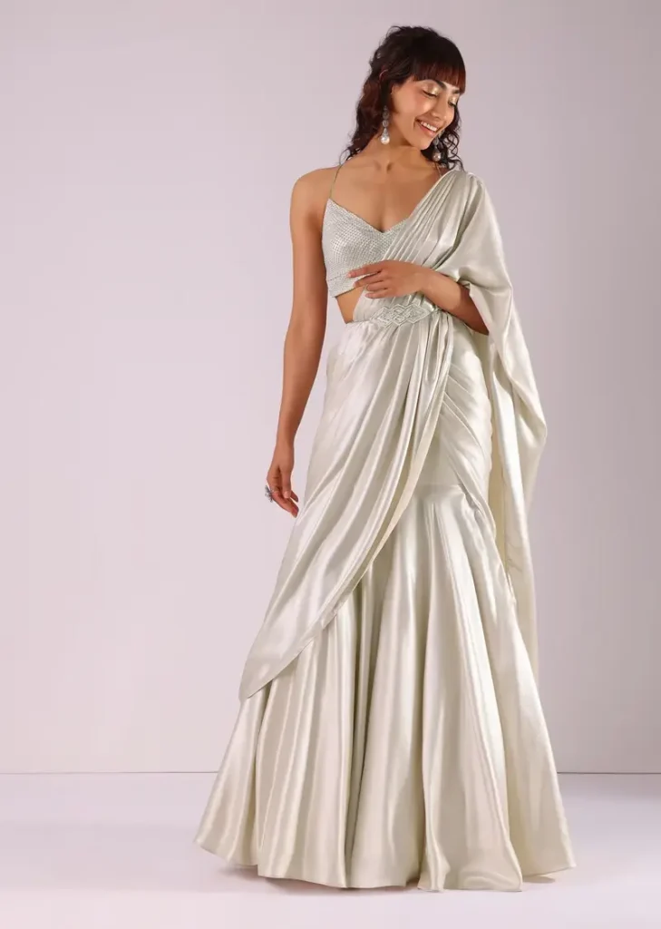 The Art of Draping: Contemporary Takes on Traditional Indian Wear – image 6