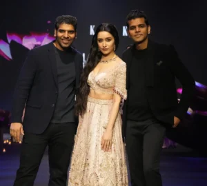Shraddha Kapoor’s Star Power Lights Up LFW ’24