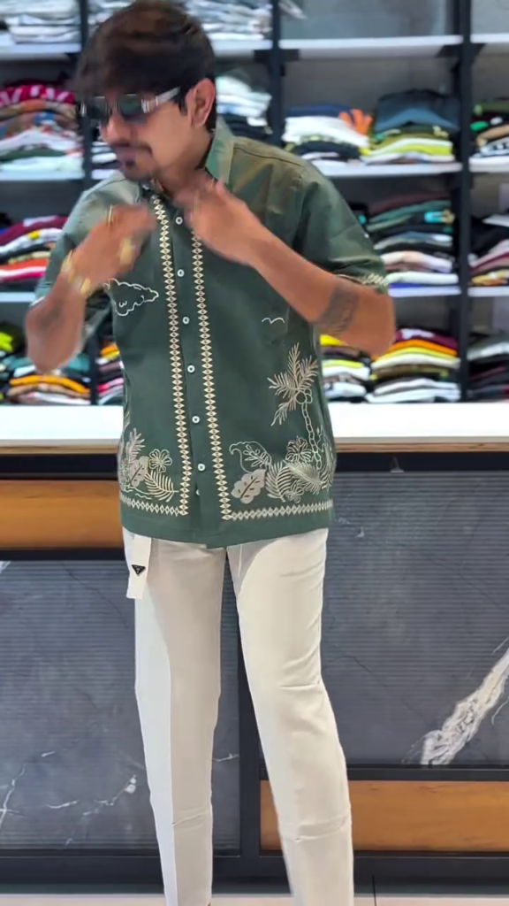 A half-sleeve printed casual shirt with a cutaway collar