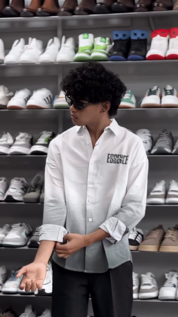 A long-sleeve gradient shirt in a breathable fabric