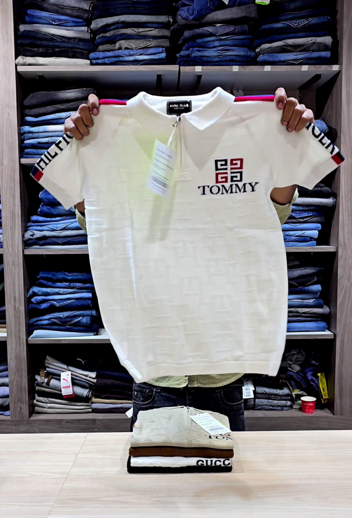 A printed cotton polo T-shirt in a regular fit